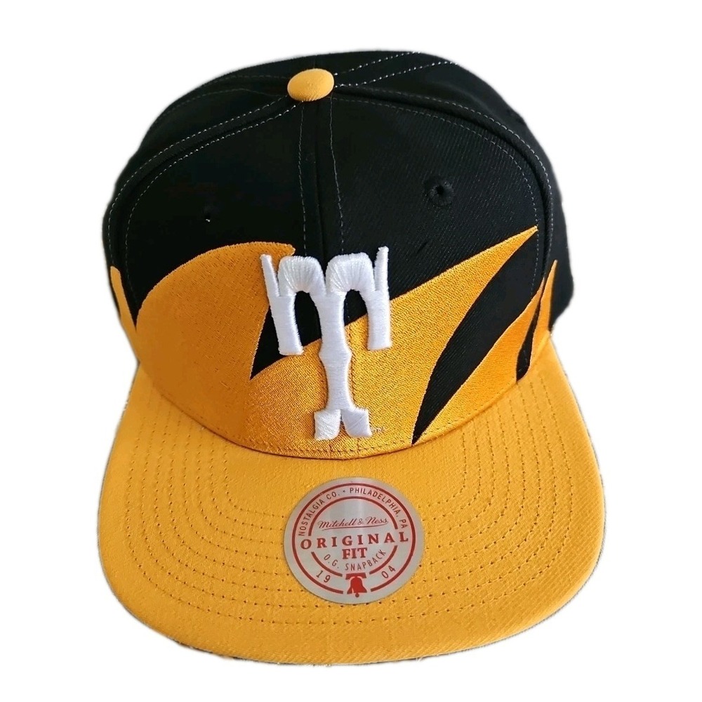 TENNESSEE VOLUNTEERS MITCHELL & NESS SHARK TOOTH SNAPBACK HAT‎ ADJUSTABLE NWT